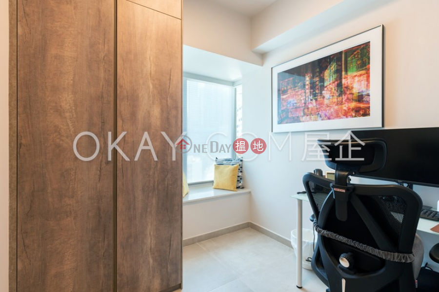 Centre Place | Middle Residential Rental Listings | HK$ 38,500/ month