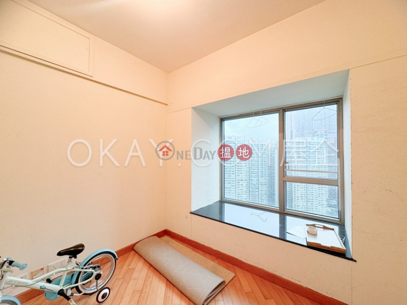 Lovely 4 bedroom in Kowloon Station | Rental | Sorrento Phase 2 Block 1 擎天半島2期1座 Rental Listings