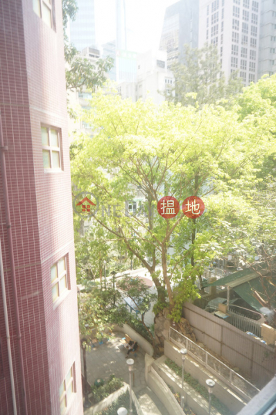 HK$ 21,000/ month | New Central Mansion | Central District | No Agent Fee-Bright, modern 700\' studio
