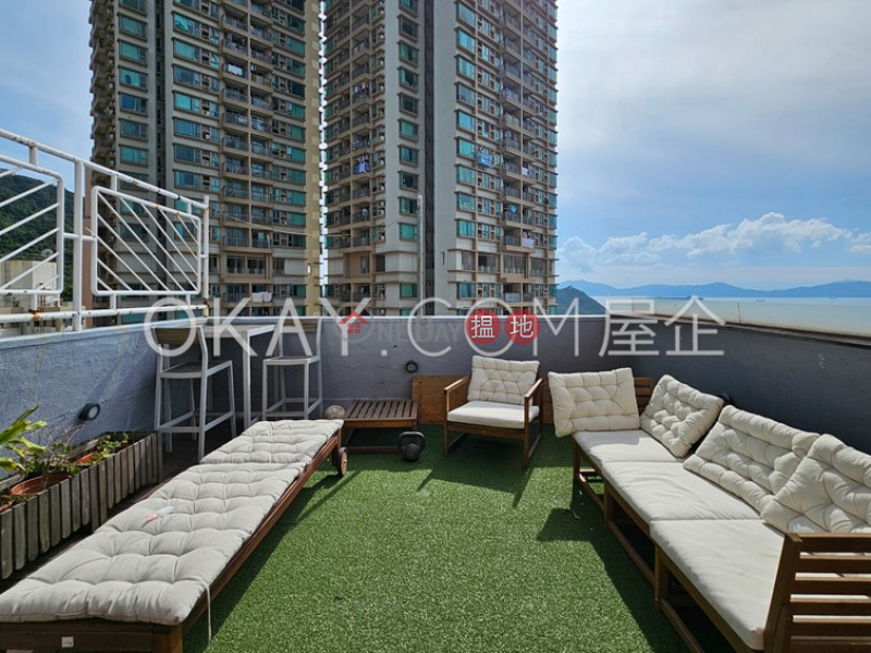 Charming 1 bed on high floor with sea views & rooftop | Rental | Grand Fortune Mansion 裕福大廈 Rental Listings