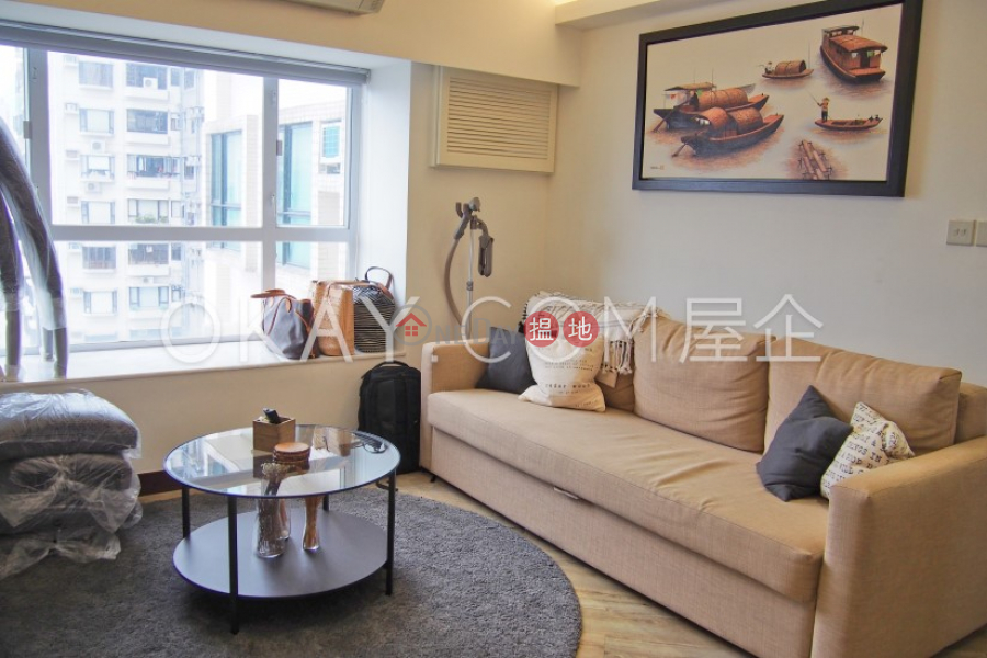 Unique 1 bedroom on high floor | For Sale | Caine Tower 景怡居 Sales Listings