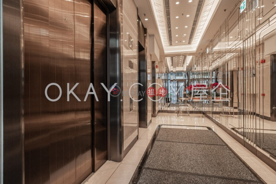 Property Search Hong Kong | OneDay | Residential | Rental Listings | Intimate high floor in Mid-levels West | Rental