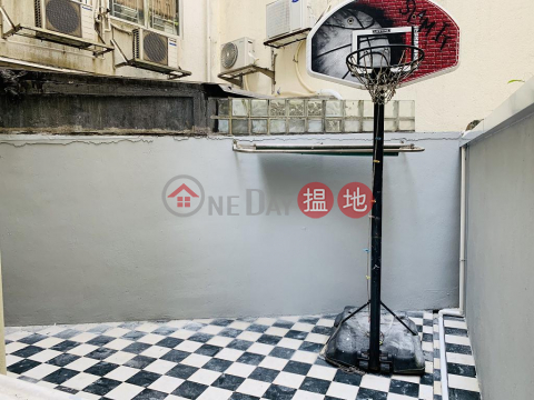 Flat for Rent in Fu Yee Court, Wan Chai|Wan Chai DistrictFu Yee Court(Fu Yee Court)Rental Listings (H000377268)_0