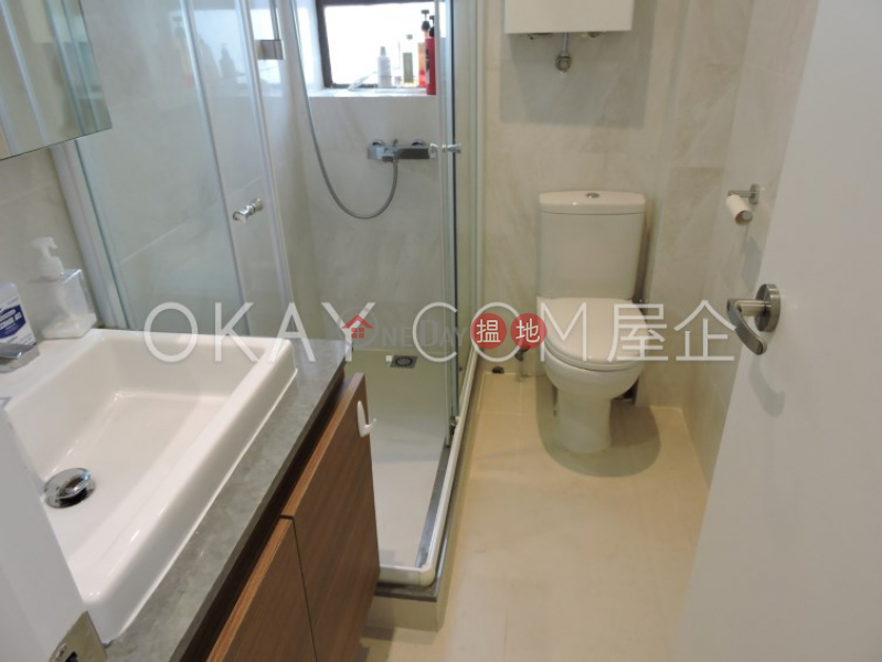 HK$ 16.88M Mountain View Court | Western District | Unique 2 bedroom with balcony | For Sale
