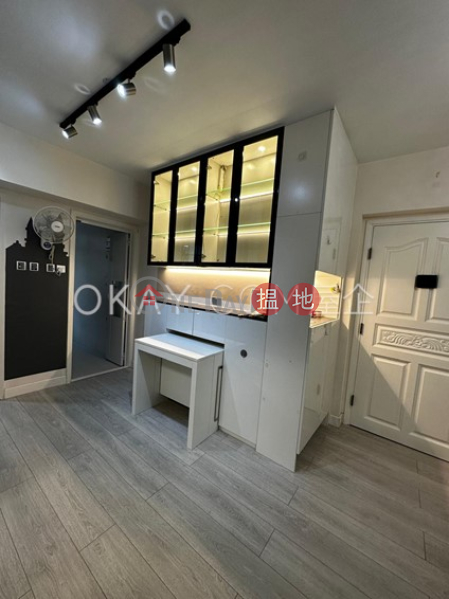 Practical 1 bedroom in Mid-levels West | For Sale, 12 Mosque Street | Western District | Hong Kong | Sales HK$ 8.5M