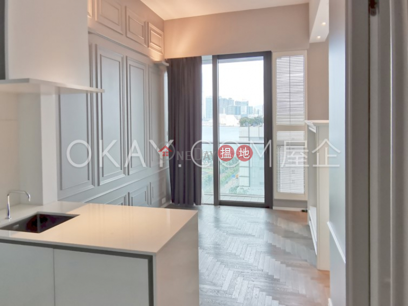 Nicely kept 1 bedroom with harbour views & balcony | For Sale | 212 Gloucester Road | Wan Chai District, Hong Kong, Sales | HK$ 11M