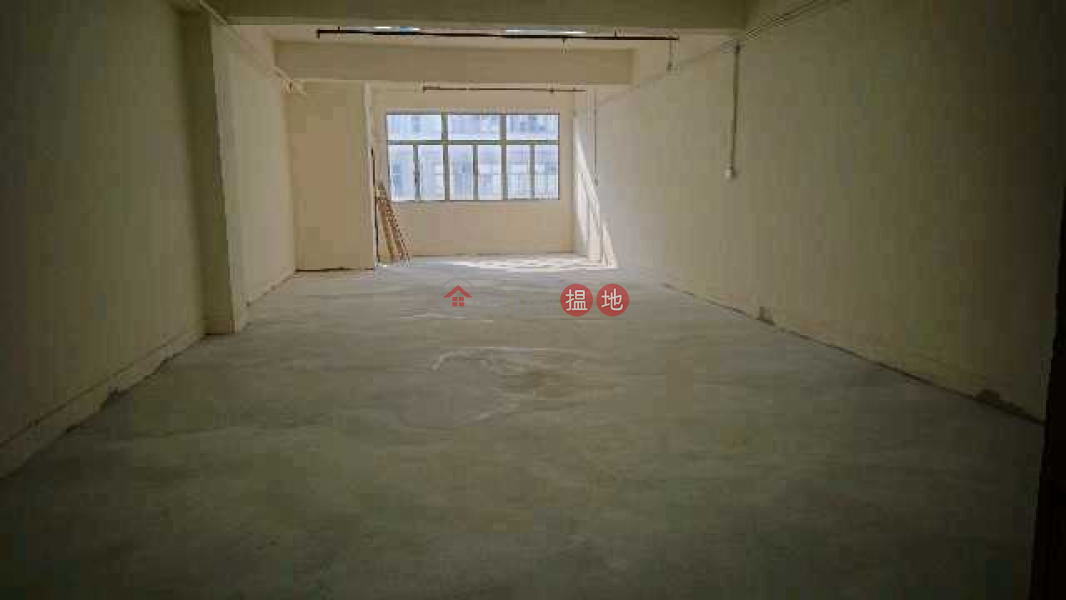 HK$ 11,500/ month | Nan Fung Industrial City, Tuen Mun | Pure warehouse decoration, 11 feet ceiling height