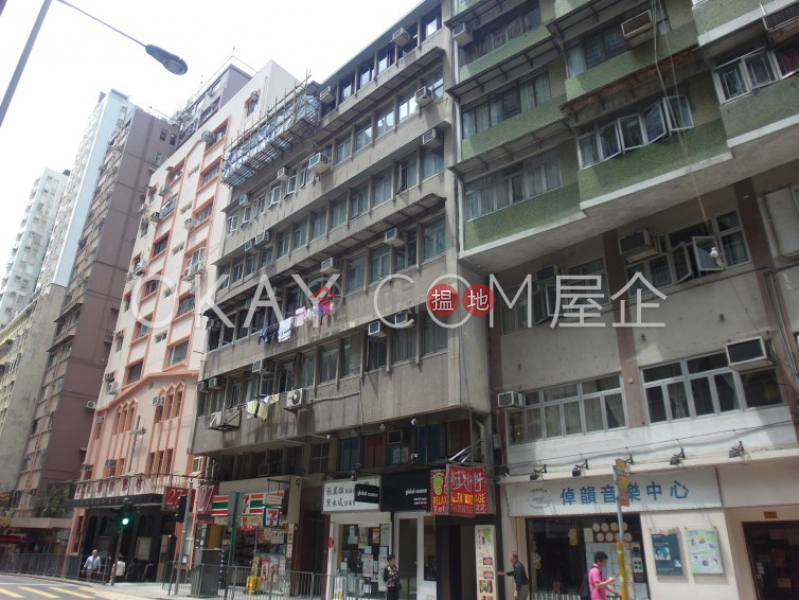 HK$ 29,000/ month 25-27 Caine Road Central District | Rare 2 bedroom in Mid-levels West | Rental