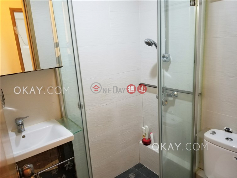 HK$ 13M, LUNG CHEUNG COURT | Kowloon City | Tasteful 3 bedroom with balcony & parking | For Sale