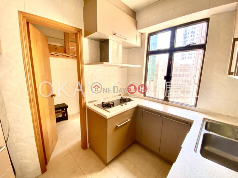 HK$ 22M San Francisco Towers Wan Chai District | Efficient 3 bedroom with balcony | For Sale