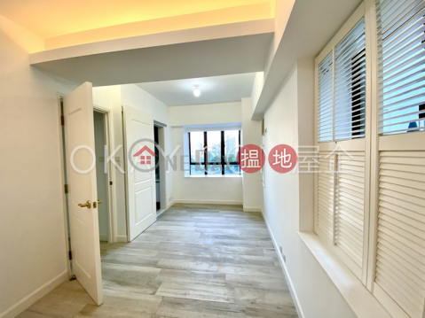 Rare 2 bedroom in Mid-levels West | For Sale | Robinson Heights 樂信臺 _0