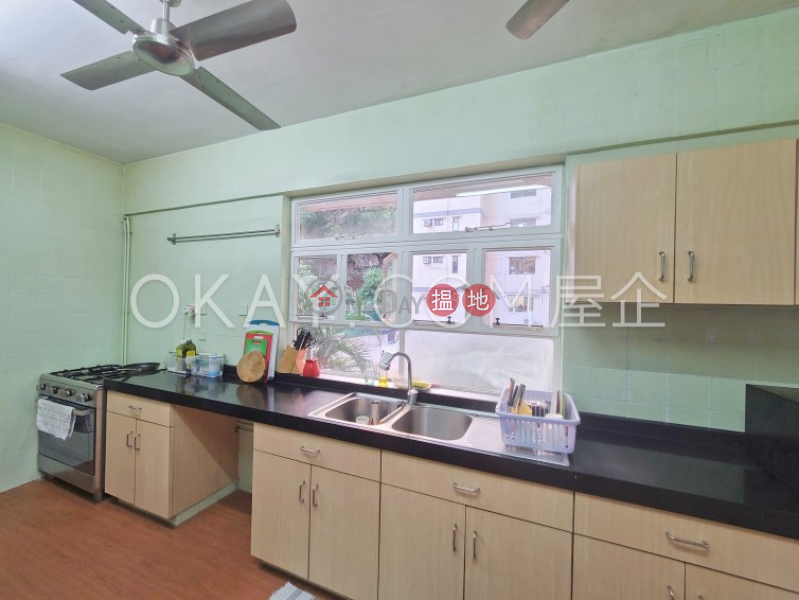 Block 45-48 Baguio Villa | Low | Residential | Rental Listings | HK$ 75,000/ month
