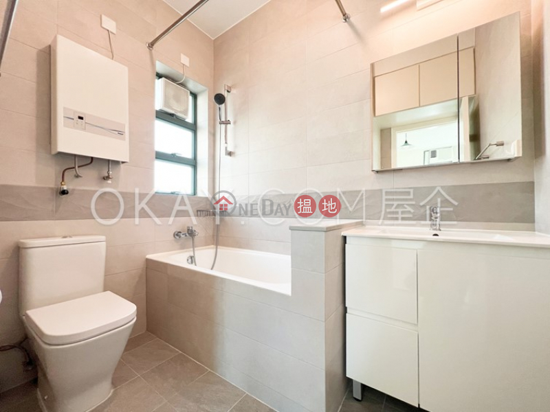 Charming 3 bedroom with balcony | For Sale 5 Vista Avenue | Lantau Island | Hong Kong Sales | HK$ 10.6M