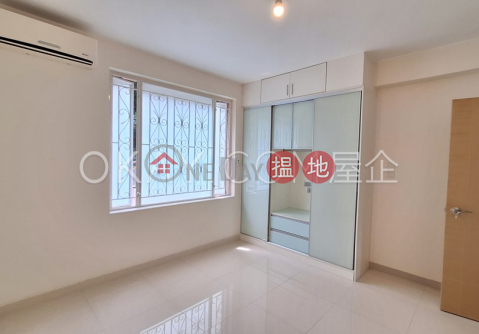 Stylish 2 bedroom with balcony & parking | For Sale | 130-132 Green Lane Court 箕璉閣130-132號 _0