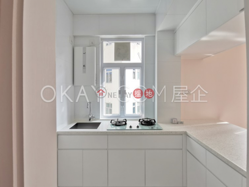 HK$ 9.8M 1 Yik Kwan Avenue, Wan Chai District | Practical 2 bed on high floor with rooftop & parking | For Sale
