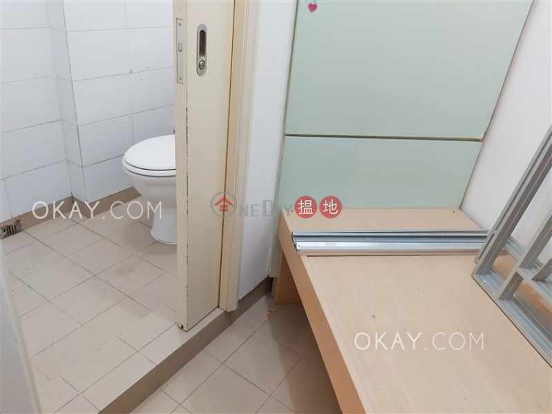 HK$ 38,000/ month | The Waterfront Phase 1 Tower 2, Yau Tsim Mong, Tasteful 3 bedroom in Kowloon Station | Rental