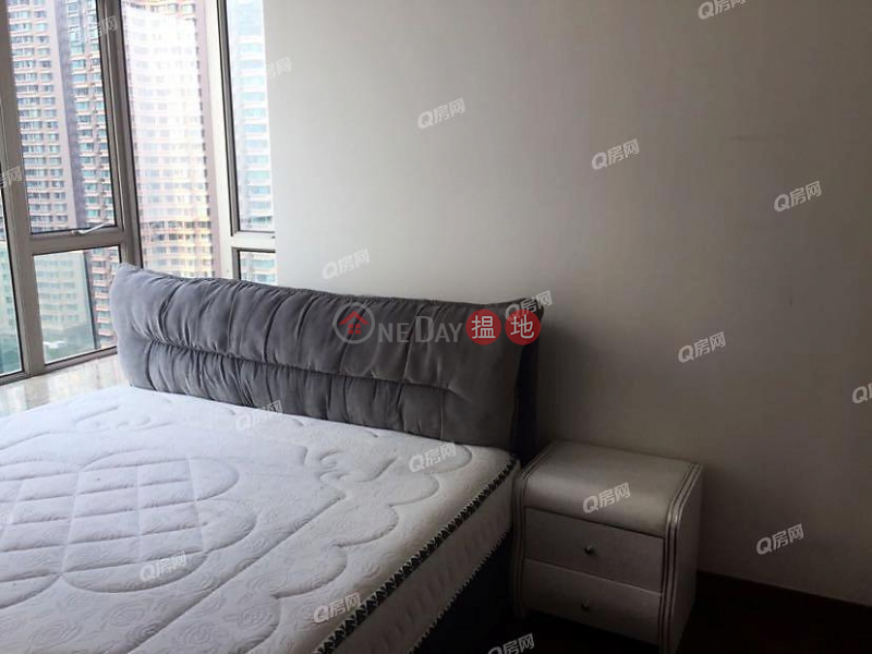Property Search Hong Kong | OneDay | Residential, Sales Listings Tower 5 One Silversea | 3 bedroom Low Floor Flat for Sale