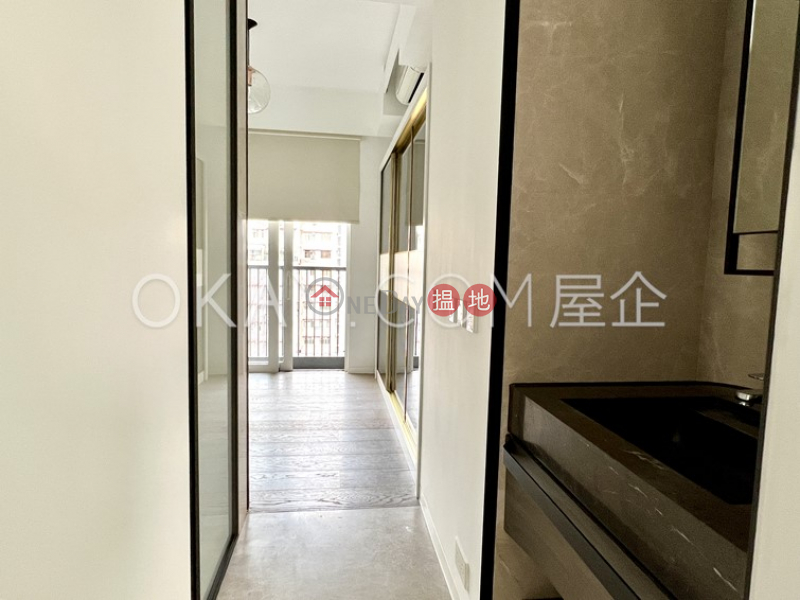 HK$ 30,000/ 月鴨巴甸街28號中區1房1廁,露台鴨巴甸街28號出租單位