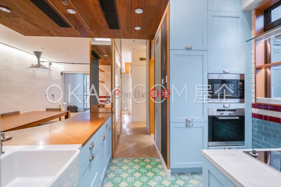 Luxurious 2 bedroom on high floor with balcony | For Sale | No 31 Robinson Road 羅便臣道31號 Sales Listings