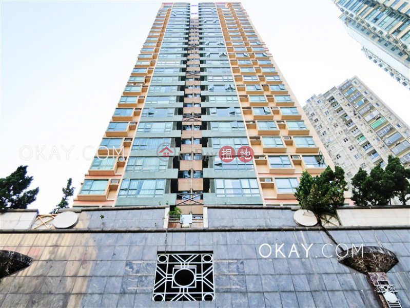 HK$ 38,000/ month | Caroline Garden Wan Chai District | Luxurious 3 bedroom on high floor | Rental
