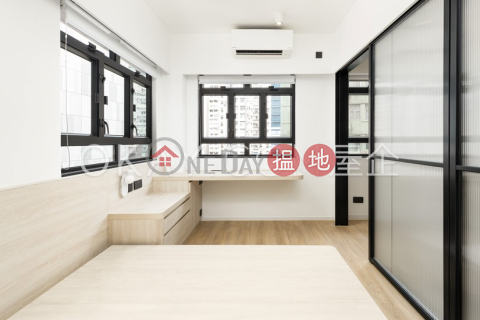 Intimate 1 bedroom in Wan Chai | Rental, Hang Tak Building 恒德大廈 | Wan Chai District (OKAY-R734547)_0