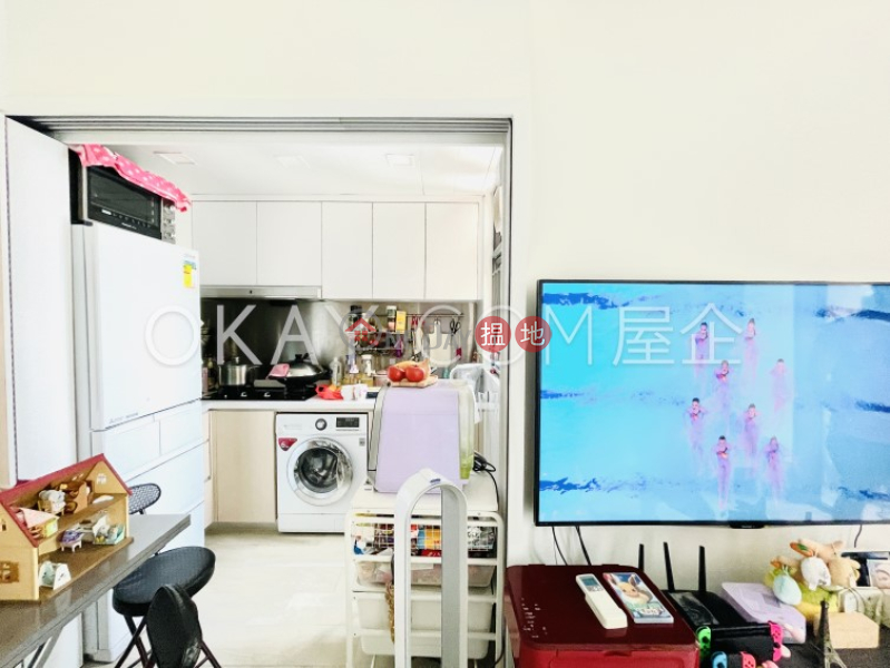 HK$ 26,000/ month, 60 Victoria Road | Western District, Unique 2 bedroom with harbour views & balcony | Rental