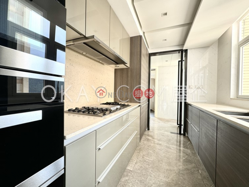 Luxurious 2 bedroom with balcony & parking | For Sale | 18 Pak Pat Shan Road | Southern District Hong Kong | Sales | HK$ 27M
