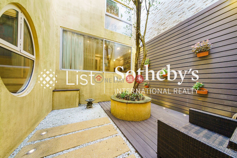 Property for Sale at Manderly Garden with more than 4 Bedrooms | Manderly Garden 文禮苑 Sales Listings