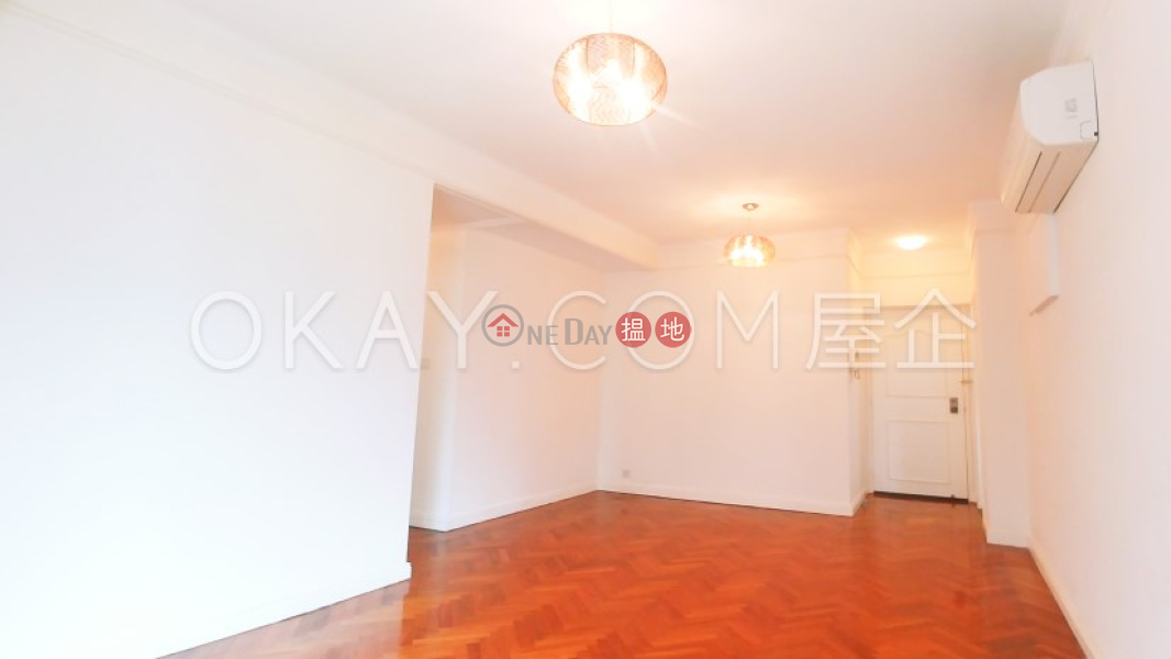 Tasteful 2 bedroom on high floor | Rental | Hillsborough Court 曉峰閣 Rental Listings