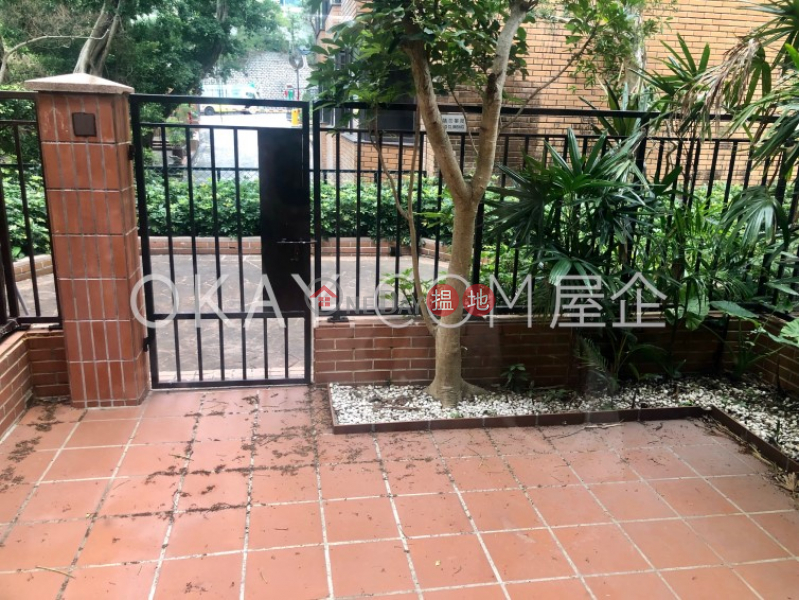HK$ 96,000/ month, Banyan Villas Southern District Luxurious house with sea views, rooftop & terrace | Rental