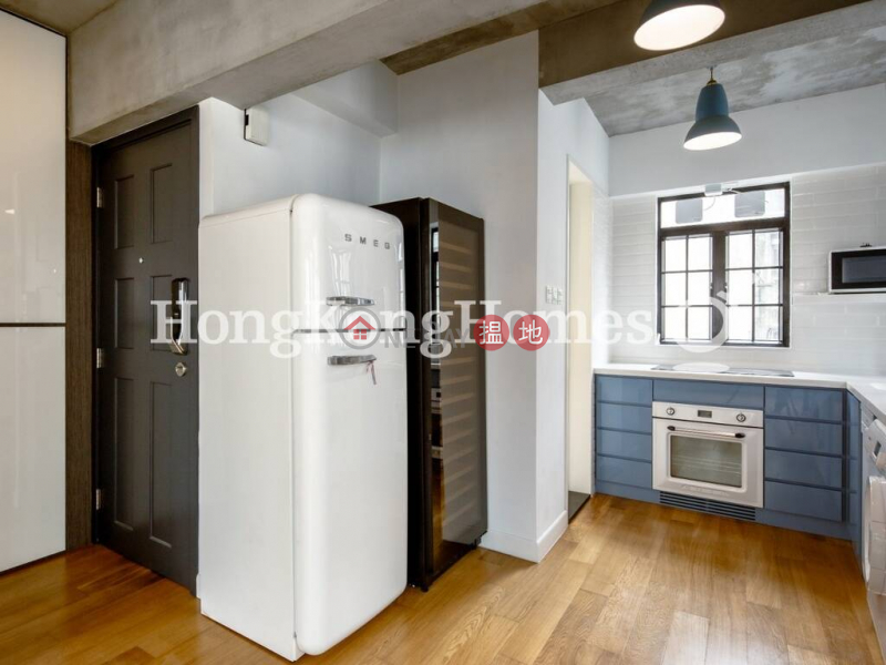 HK$ 23,000/ month | 3 New Street | Central District | 1 Bed Unit for Rent at 3 New Street