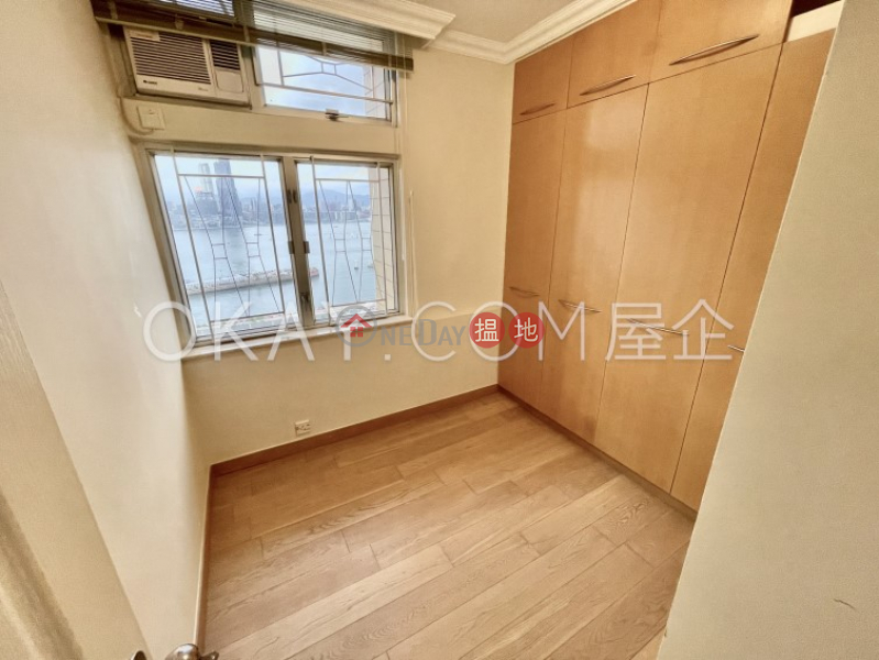 Charming 2 bedroom with sea views | For Sale | Elizabeth House Block B 伊利莎伯大廈B座 Sales Listings