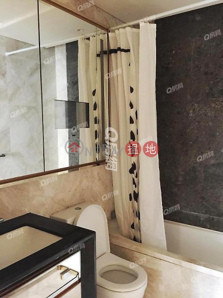 HK$ 28,800/ month, Grand Austin Tower 3A | Yau Tsim Mong, Grand Austin Tower 3A | 2 bedroom Low Floor Flat for Rent