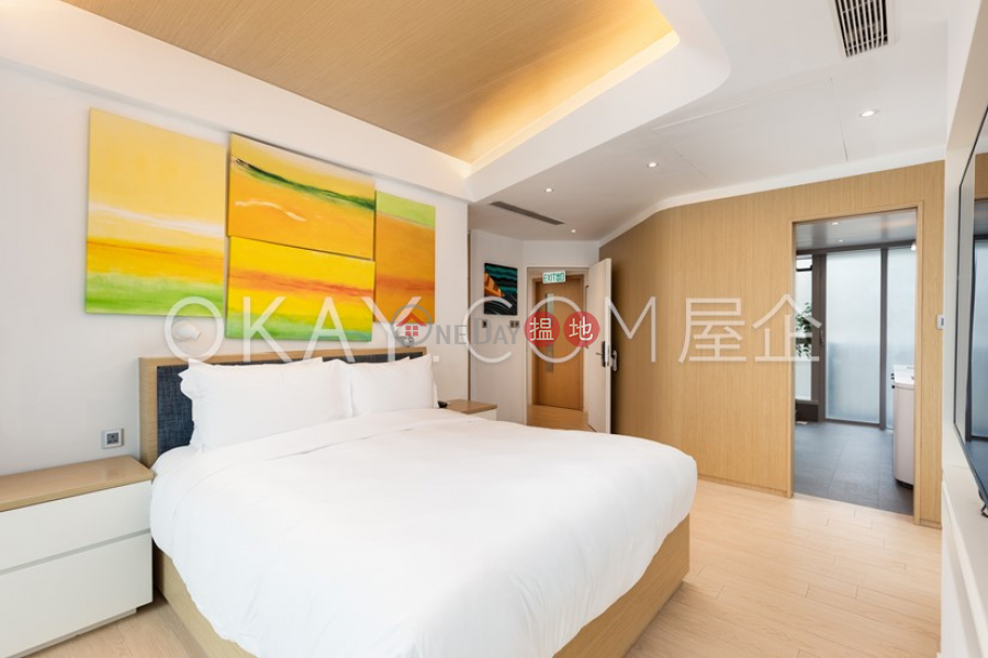 HK$ 150,000/ month | CHI Residences 138 Wan Chai District | Rare penthouse with balcony | Rental
