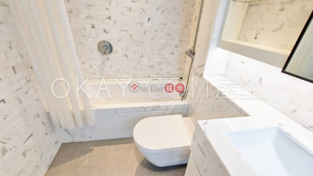 Resiglow | Middle Residential | Rental Listings HK$ 40,000/ month