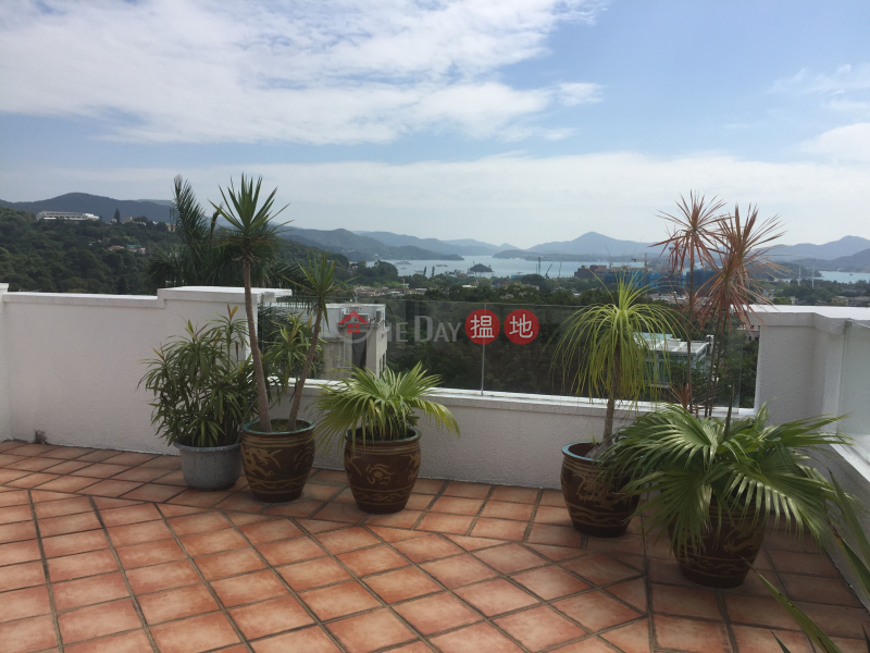 Property Search Hong Kong | OneDay | Residential | Rental Listings Lovely 2/f + Roof Apt + 1 CP