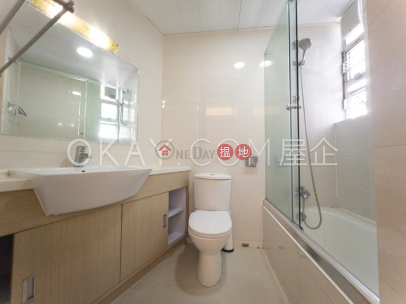 HK$ 44,000/ 月-滿峰台-東區3房2廁,實用率高,連車位滿峰台出租單位