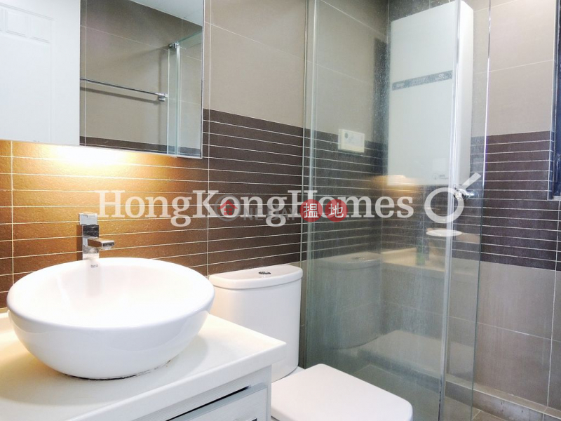 3 Bedroom Family Unit for Rent at Wilton Place, 18 Park Road | Western District | Hong Kong Rental, HK$ 30,000/ month