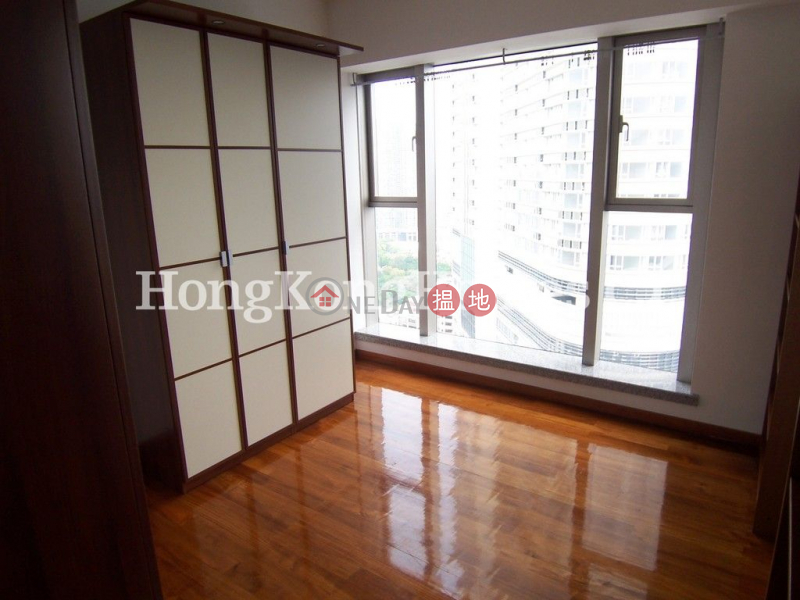 HK$ 110M | Harbour Pinnacle Yau Tsim Mong | 3 Bedroom Family Unit at Harbour Pinnacle | For Sale