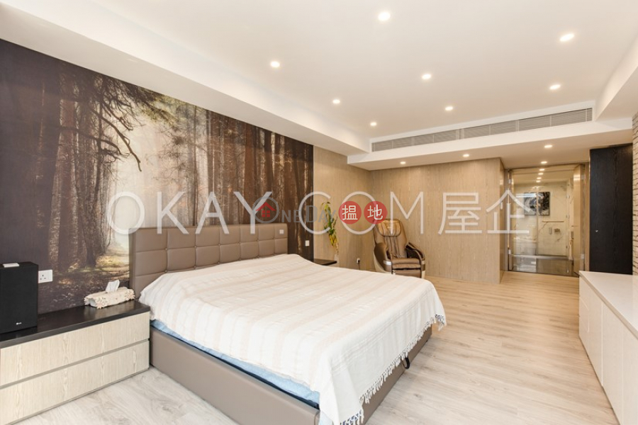 HK$ 300,000/ month Convention Plaza Apartments | Wan Chai District, Stylish 3 bedroom on high floor | Rental