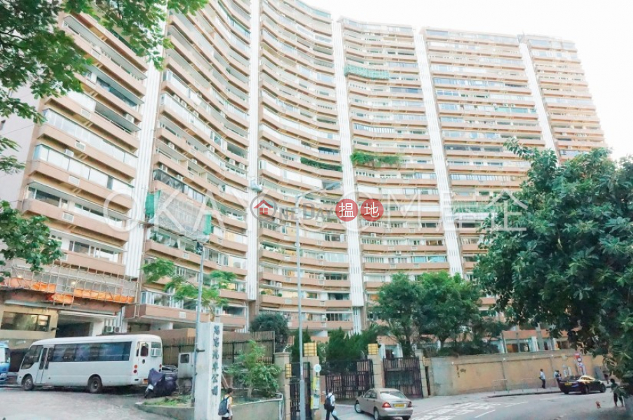 Property Search Hong Kong | OneDay | Residential Sales Listings Elegant 2 bedroom on high floor with parking | For Sale