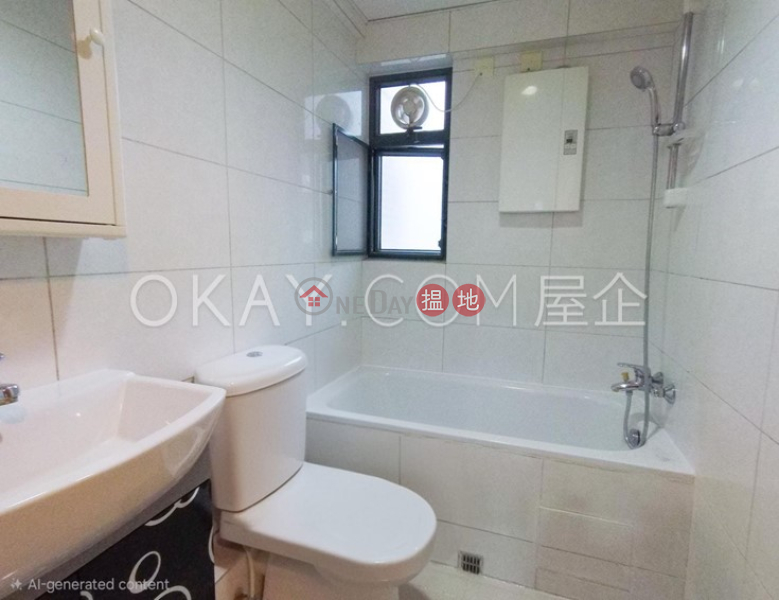 Tasteful 3 bedroom in Sai Ying Pun | For Sale | Elite\'s Place 俊陞華庭 Sales Listings
