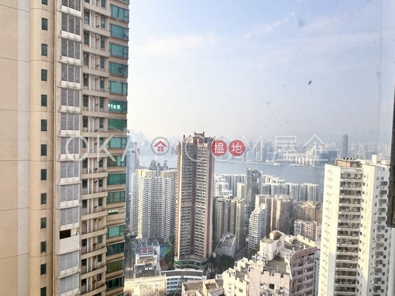 Gorgeous 3 bedroom on high floor with parking | Rental | Maiden Court 萬德閣 Rental Listings