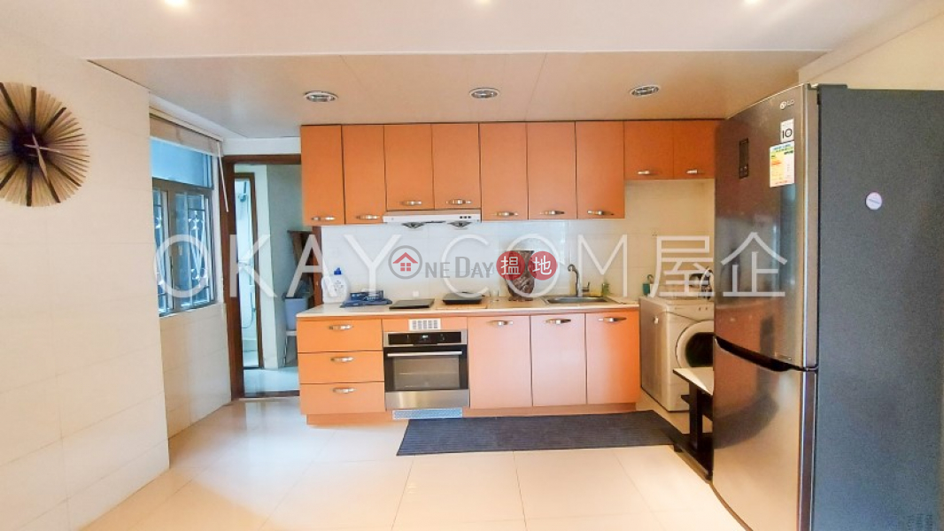 Property Search Hong Kong | OneDay | Residential Rental Listings Nicely kept 3 bedroom with balcony | Rental