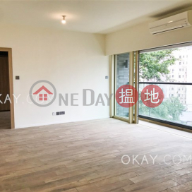 Luxurious 1 bedroom with balcony & parking | Rental