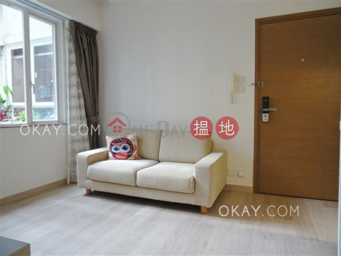 Lovely 2 bedroom in Mid-levels West | For Sale | Floral Tower 福熙苑 _0