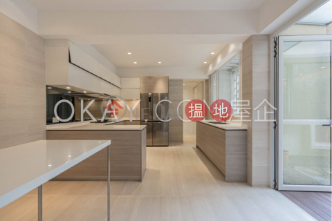 Gorgeous 4 bedroom with balcony & parking | Rental | 10A-10B Stanley Beach Road 赤柱灘道10A-10B號 _0