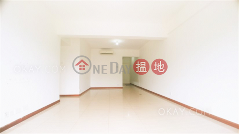 Nicely kept 3 bedroom on high floor with balcony | Rental | Greenfield Mansion 新豪大廈 _0