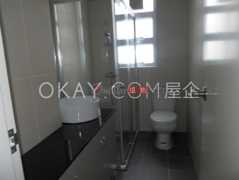 HK$ 28,500/ month, Bonanza Court Western District Lovely 3 bedroom on high floor | Rental