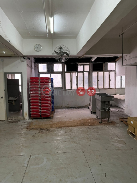Tsuen Wan Huali Industrial Center has an excellent location and convenient transportation. It is suitable for all walks of life and is ready to rent. | Wah Lik Industrial Centre 華力工業中心 _0